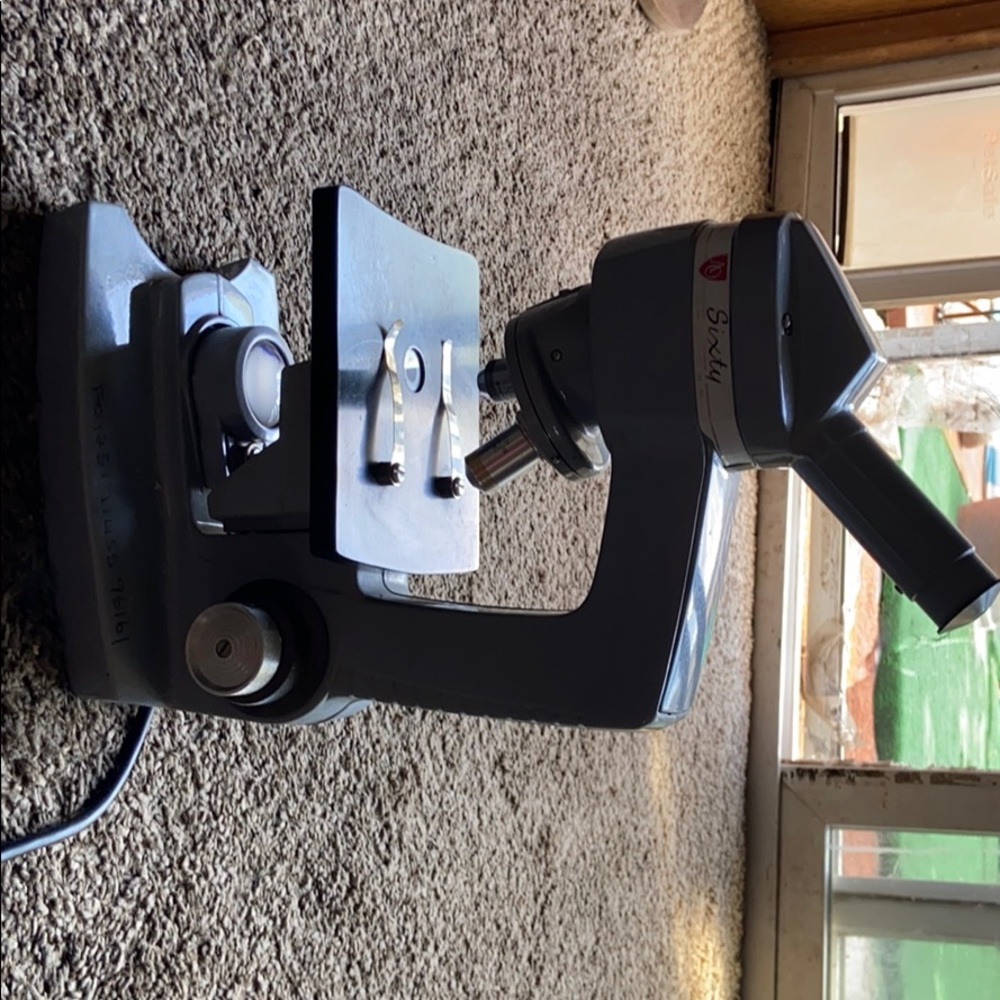 Microscope - Picture 2 of 4